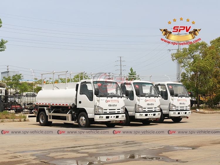 3 Units of  Fuel Tanker ISUZU - Right Front Side View